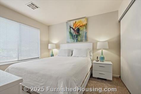 Shenandoah Square - Townhouse - 924 Mariner Drive, Mountain View, CA  94043 - LG - 8515145