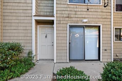 Shenandoah Square - Townhouse - 924 Mariner Drive, Mountain View, CA  94043 - LG - 8515148