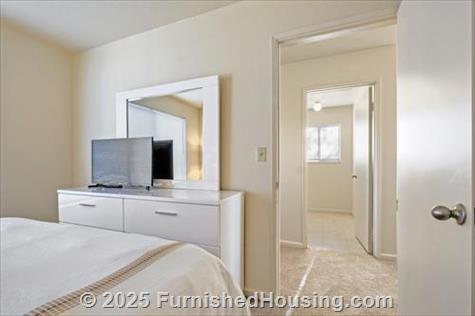 Shenandoah Square - Townhouse - 924 Mariner Drive, Mountain View, CA  94043 - LG - 8515160