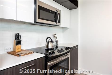 Signature at Reston Town Center - Hi-Rise - 11850 Freedom Drive, Reston, VA  20190 - LG - 5917126