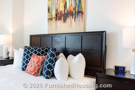 Signature at Reston Town Center - Hi-Rise - 11850 Freedom Drive, Reston, VA  20190 - LG - 5917132