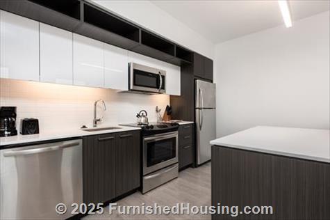 Signature at Reston Town Center - Hi-Rise - 11850 Freedom Drive, Reston, VA  20190 - LG - 5934685