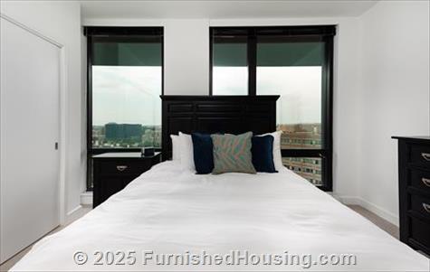 Signature at Reston Town Center - Hi-Rise - 11850 Freedom Drive, Reston, VA  20190 - LG - 5948360