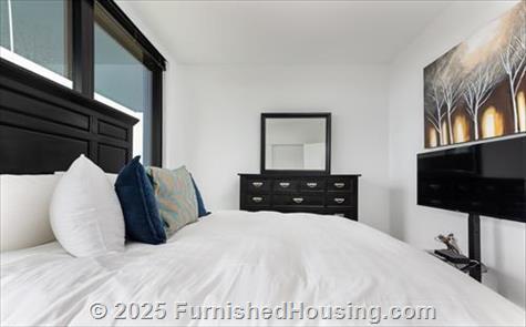 Signature at Reston Town Center - Hi-Rise - 11850 Freedom Drive, Reston, VA  20190 - LG - 5948362