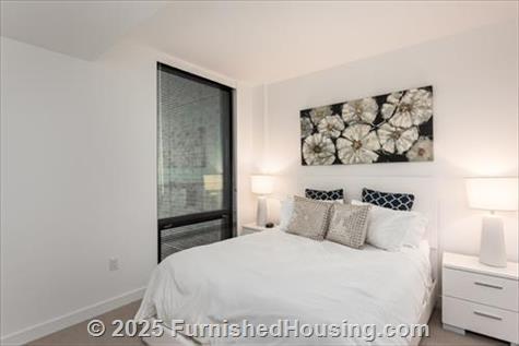 Signature at Reston Town Center - Hi-Rise - 11850 Freedom Drive, Reston, VA  20190 - LG - 7359046