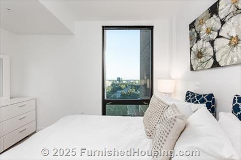 Signature at Reston Town Center - Hi-Rise - 11850 Freedom Drive, Reston, VA  20190 - LG - 7359048