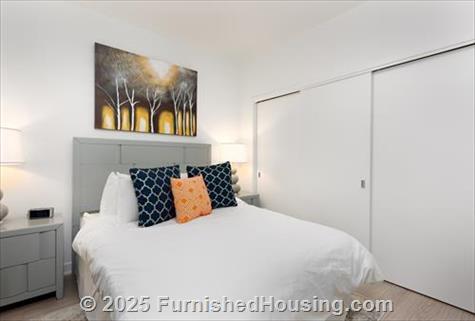 Signature at Reston Town Center - Hi-Rise - 11850 Freedom Drive, Reston, VA  20190 - LG - 7801836