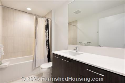Signature at Reston Town Center - Hi-Rise - 11850 Freedom Drive, Reston, VA  20190 - LG - 7801839