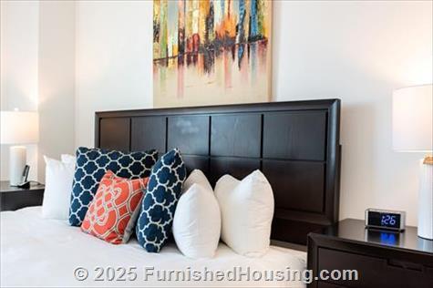 Signature at Reston Town Center - Hi-Rise - 11850 Freedom Drive, Reston, VA  20190 - LG - 7830093