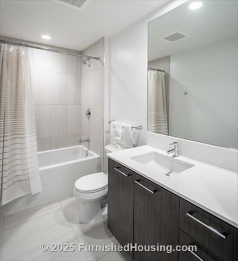 Signature at Reston Town Center - Hi-Rise - 11850 Freedom Drive, Reston, VA  20190 - LG - 7858317