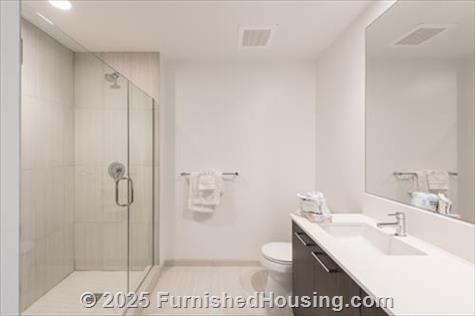 Signature at Reston Town Center - Hi-Rise - 11850 Freedom Drive, Reston, VA  20190 - LG - 7970871