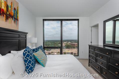 Signature at Reston Town Center - Hi-Rise - 11850 Freedom Drive, Reston, VA  20190 - LG - 7970879