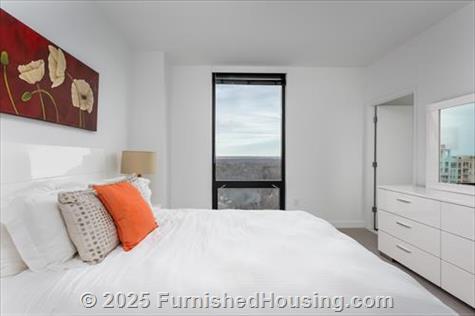 Signature at Reston Town Center - Hi-Rise - 11850 Freedom Drive, Reston, VA  20190 - LG - 7970889