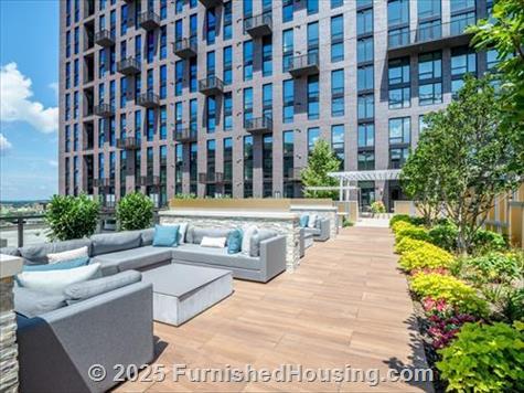 Signature at Reston Town Center - Hi-Rise - 11850 Freedom Drive, Reston, VA  20190 - LG - 8176700