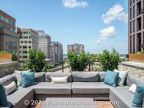 Signature at Reston Town Center - Hi-Rise - 11850 Freedom Drive, Reston, VA  20190 - LG - 8176701
