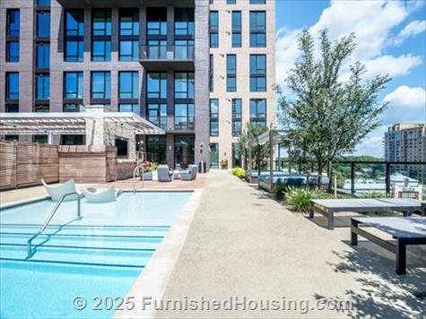 Signature at Reston Town Center - Hi-Rise - 11850 Freedom Drive, Reston, VA  20190 - LG - 8176704