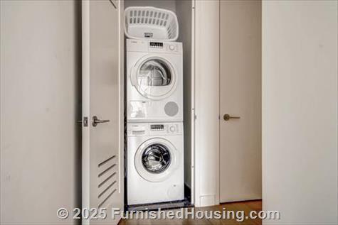 Sky - Hi-Rise - 605 West 42nd Street, New York, NY  10036 - LG - 4350694