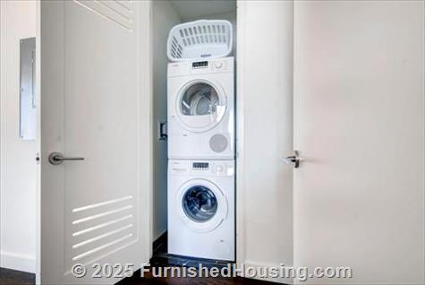 Sky - Hi-Rise - 605 West 42nd Street, New York, NY  10036 - LG - 4844571
