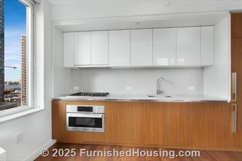 Sky - Hi-Rise - 605 West 42nd Street, New York, NY  10036 - LG - 8558761