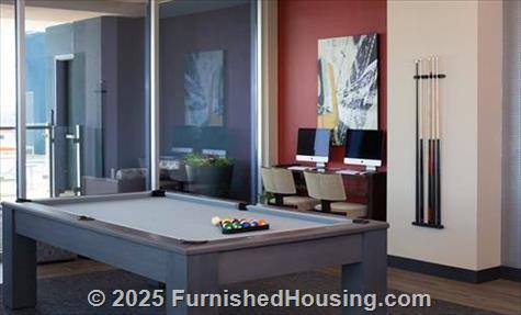 Skyhouse Austin -  - 51 Rainey Street, Austin, TX  78701 - LG - 4971853