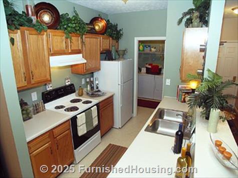 Sterling Lakes - Walk Up - 7421 Placid Lake, Mason, OH  45140 - LG - 2469661