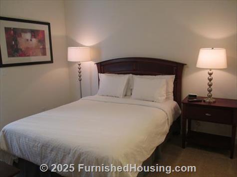 Stoneridge Apartments - Low-Rise - 6310 Stoneridge Mall Road, Pleasanton, CA  94588 - LG - 3896990