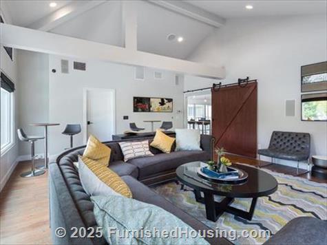Stoneridge Apartments - Low-Rise - 6310 Stoneridge Mall Road, Pleasanton, CA  94588 - LG - 4861821