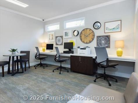 Stoneridge Apartments - Low-Rise - 6310 Stoneridge Mall Road, Pleasanton, CA  94588 - LG - 4861825