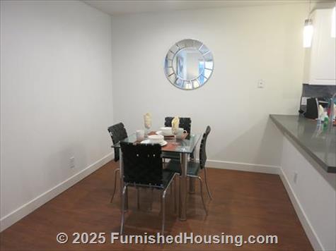 Stoneridge Apartments - Low-Rise - 6310 Stoneridge Mall Road, Pleasanton, CA  94588 - LG - 4908127