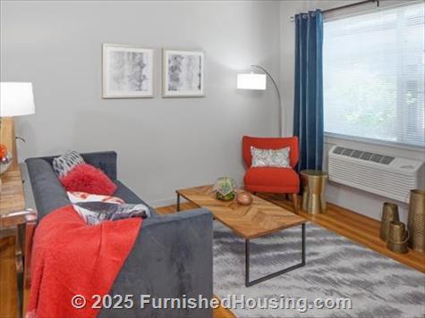 Tennyson at Crescent Village -  - 2975 Longfellow Avenue, Eugene, OR  97408 - LG - 4899519