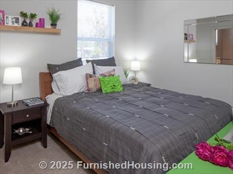 Tennyson at Crescent Village -  - 2975 Longfellow Avenue, Eugene, OR  97408 - LG - 4899522