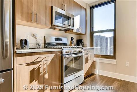 The Bartlett - Hi-Rise - 520 12th Street South, Arlington, VA  22202 - LG - 4765721