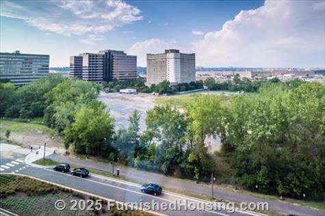 The Bartlett - Hi-Rise - 520 12th Street South, Arlington, VA  22202 - LG - 5176996