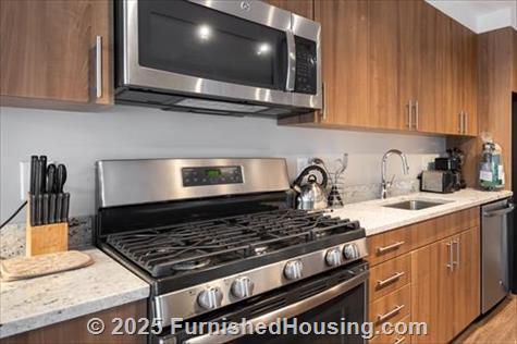 The Bartlett - Hi-Rise - 520 12th Street South, Arlington, VA  22202 - LG - 6665013