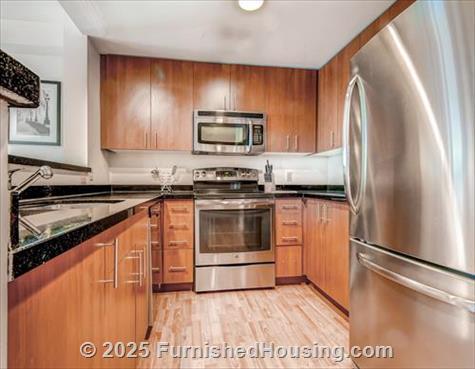 The Bowie - Hi-Rise - 311 Bowie Street, Austin, TX  78703 - LG - 5814726
