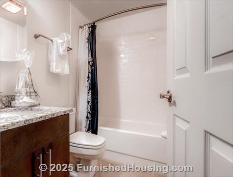 The Bowie - Hi-Rise - 311 Bowie Street, Austin, TX  78703 - LG - 5814753
