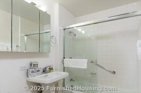 The Gateway - Hi-Rise - 405 Davis Court, San Francisco, CA  94111 - LG - 4839453