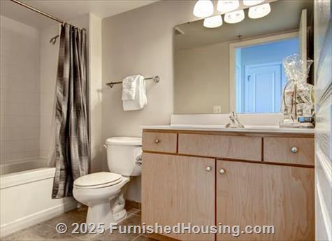 The Gateway - Hi-Rise - 405 Davis Court, San Francisco, CA  94111 - LG - 4843981