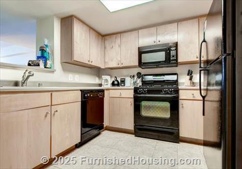 The Gateway - Hi-Rise - 405 Davis Court, San Francisco, CA  94111 - LG - 4843984
