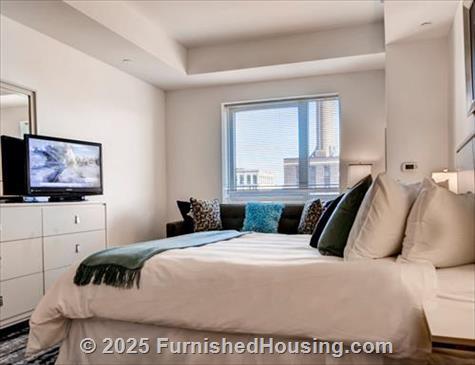 The Gateway - Hi-Rise - 405 Davis Court, San Francisco, CA  94111 - LG - 4843986