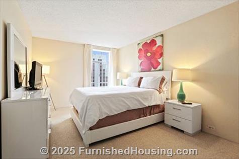 The Gateway - Hi-Rise - 405 Davis Court, San Francisco, CA  94111 - LG - 6425054