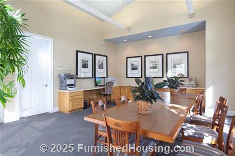 The Hamptons in Cupertino - Low-Rise - 19500 Pruneridge Avenue, Cupertino, CA  95014 - LG - 5731433