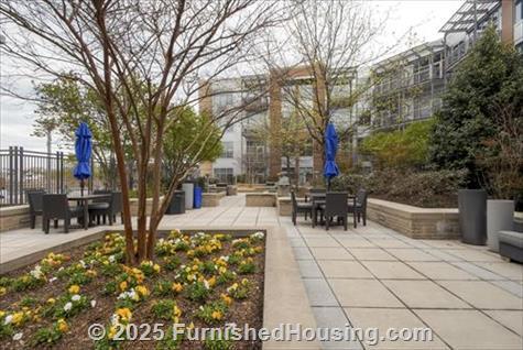 The Lofts at Park Crest - Low-Rise - 8210 Crestwood Heights Drive, McLean, VA  22102 - LG - 4676591