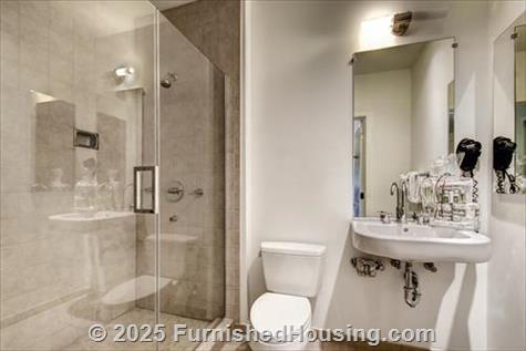 The Lofts at Park Crest - Low-Rise - 8210 Crestwood Heights Drive, McLean, VA  22102 - LG - 4676602