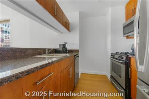 The Marc - Hi-Rise - 260 West 54th Street, New York, NY  10019 - LG - 8756129