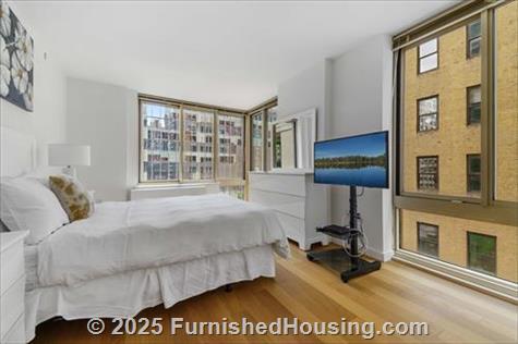 The Marc - Hi-Rise - 260 West 54th Street, New York, NY  10019 - LG - 8756136