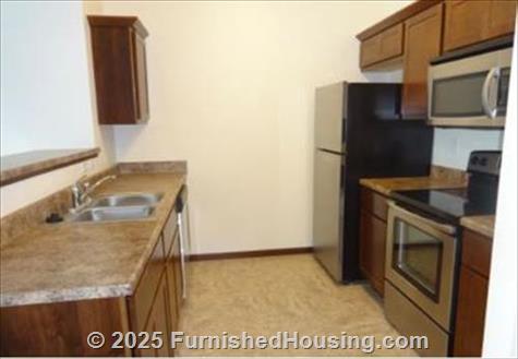 The Overlook - Walk Up - 3175 Shire Ln, Iowa City, IA  52240 - LG - 5108259