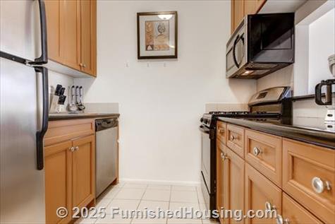 The Pearl - Hi-Rise - 400 East 66th Street, New York, NY  10065 - LG - 3845639