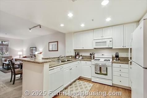 The Village - Garden-Apt - Spectrum, Irvine, CA  92618 - LG - 4749548