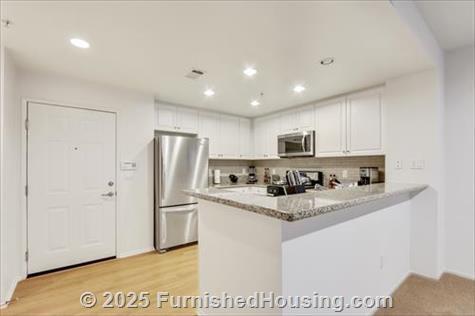 The Village - Garden-Apt - Spectrum, Irvine, CA  92618 - LG - 5749801